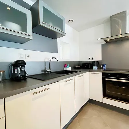 Le De La Fontaine - Spacious House Les Veys