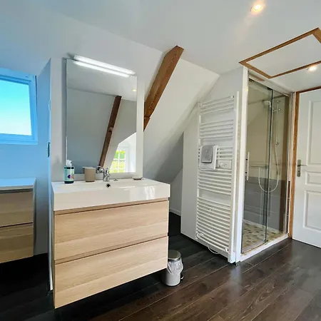 Le De La Fontaine - Spacious House Holiday home *