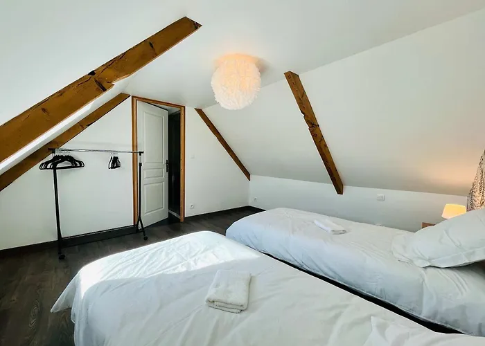 Prázdninový dům Le De La Fontaine - Spacious House *