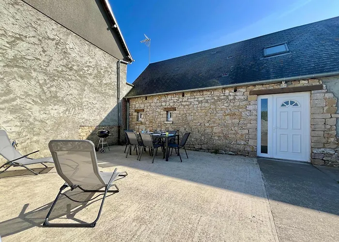 Le De La Fontaine - Spacious House *