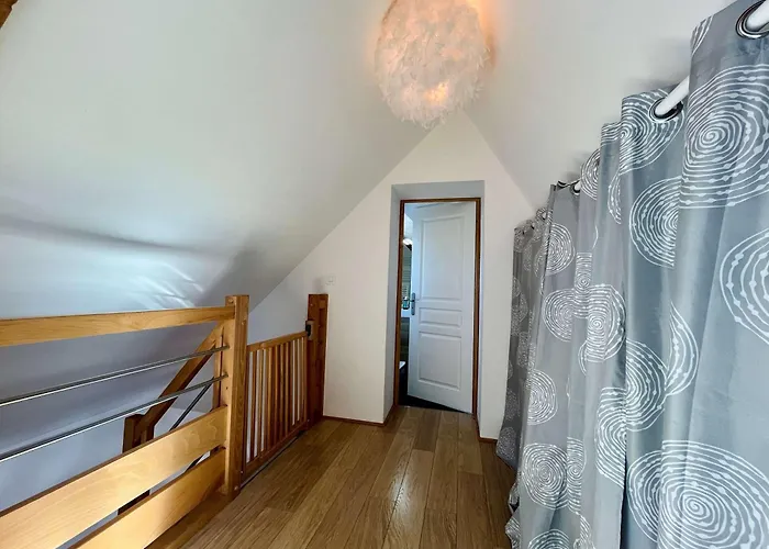 Prázdninový dům Le De La Fontaine - Spacious House