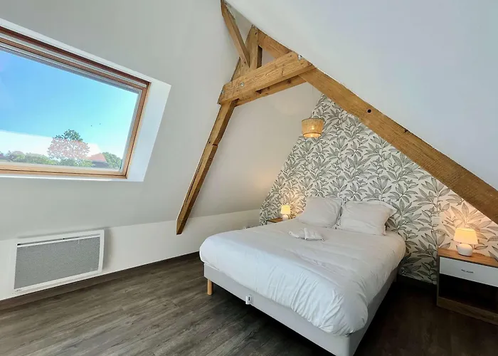 Le De La Fontaine - Spacious House Les Veys