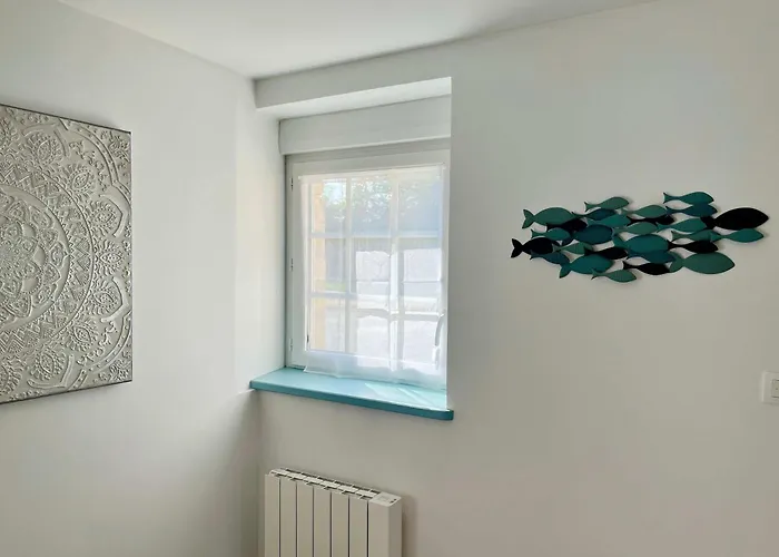 Prázdninový dům Le De La Fontaine - Spacious House *